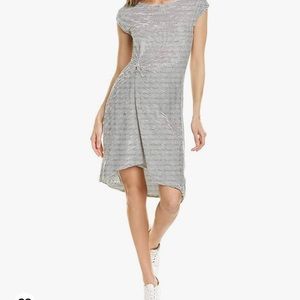 Max Studio Black & White